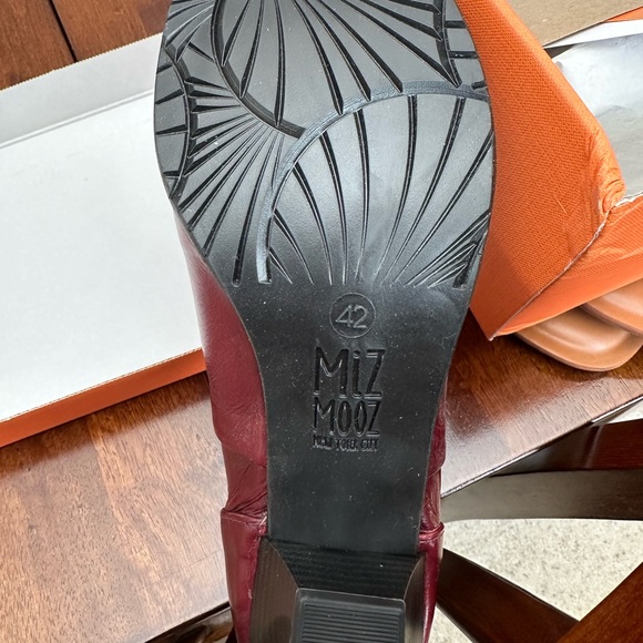 ✨Miz Mooz “Fiddle” Mary Janes – Ruby Red Perfection! ✨ EU 42 (US 10.5–11) - Picture 7 of 9